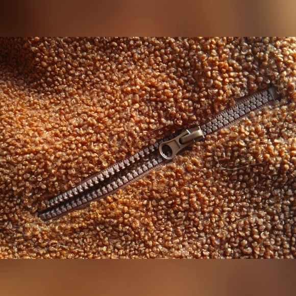 SOHO GIRLS PLUS SIZE 1XL RUST COLOR TEDDY HOODIE SOFT, COZY,  POCKETS, ZIPPER UP - Picture 6 of 8